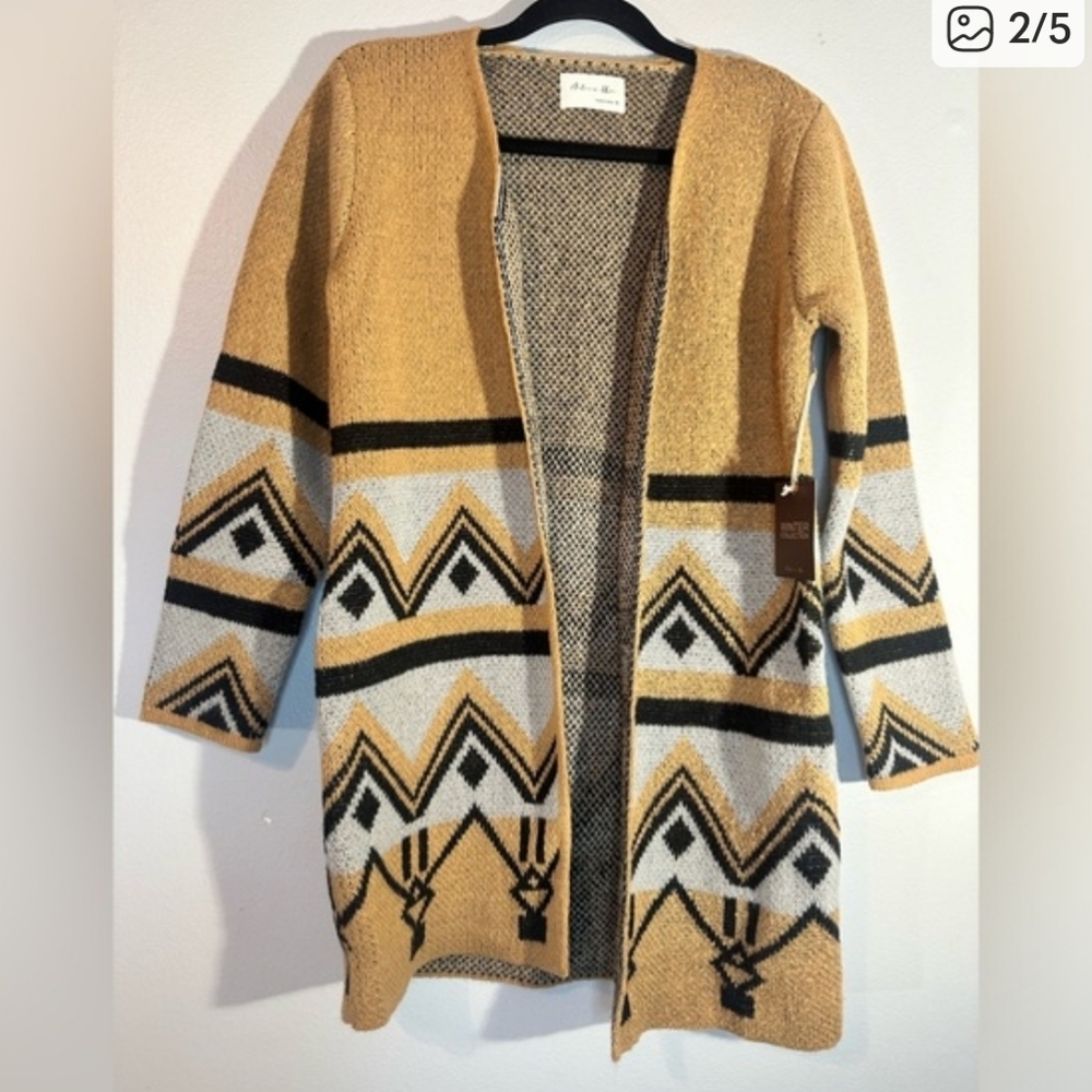 Active USA printed long cardigan brown black size small